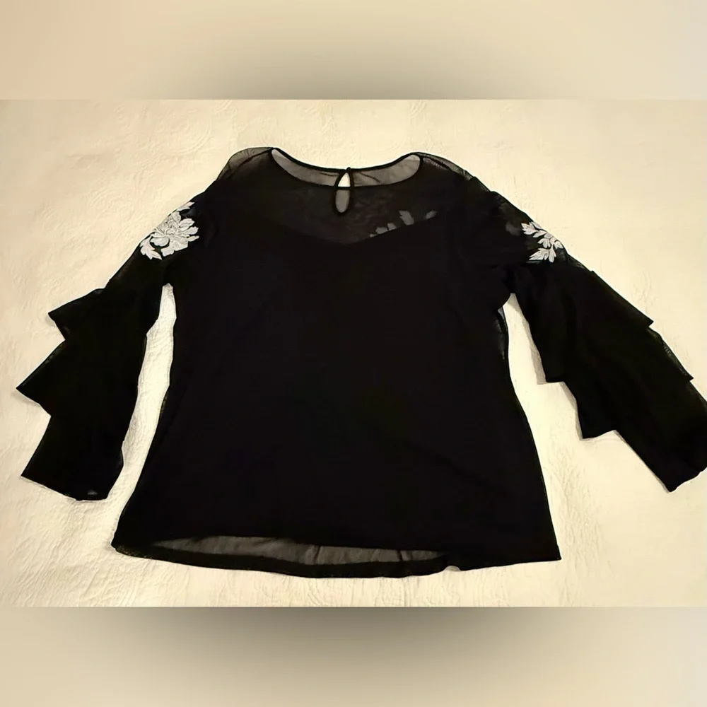 INC International Concepts Black Top. White Floral Design. Sexy, sophisticated - Picture 3 of 10